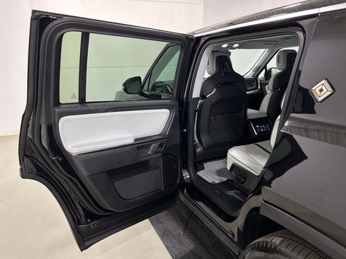 Used 2024 Rivian R1S Adventure AWD/4WD image 17