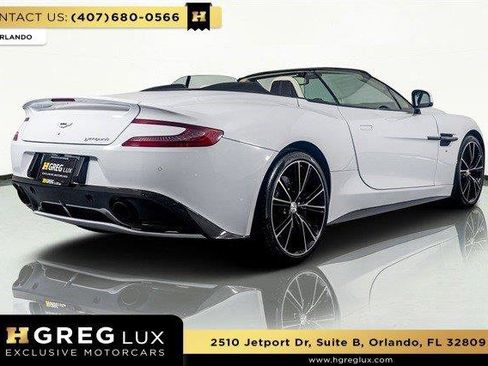 Used 2017 Aston Martin Vanquish S image 12