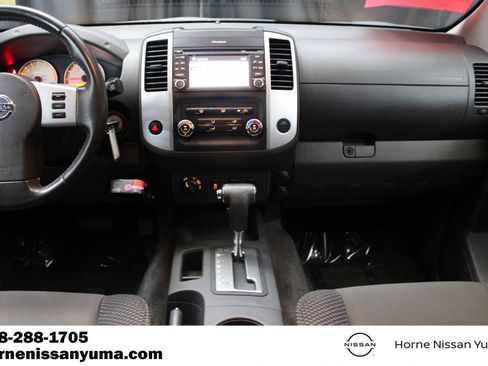 Used 2013 Nissan Xterra PRO-4X AWD/4WD image 12