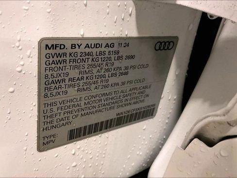 Certified 2025 Audi Q3 2.0T Premium w/ Convenience Package image 35