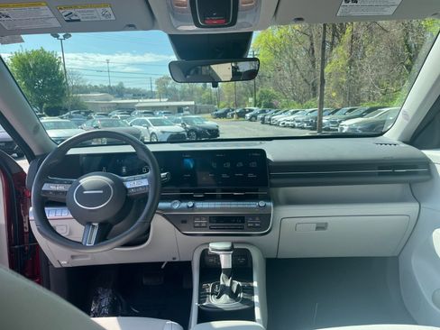 Used 2025 Hyundai Kona SEL image 28