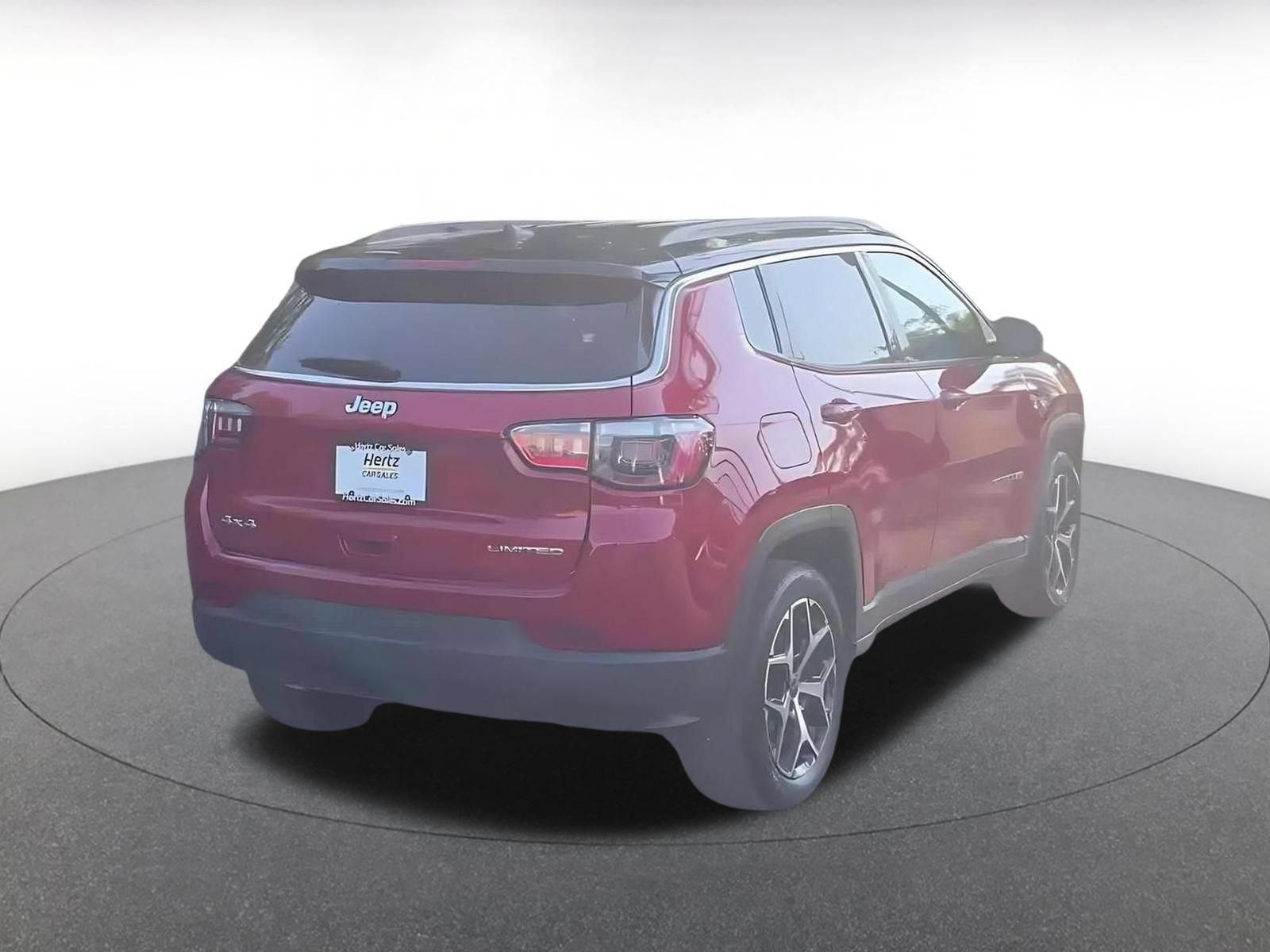 Used 2025 Jeep Compass Limited AWD/4WD image 13