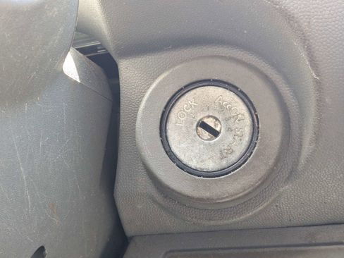 Used 2019 Nissan Frontier S RWD image 30
