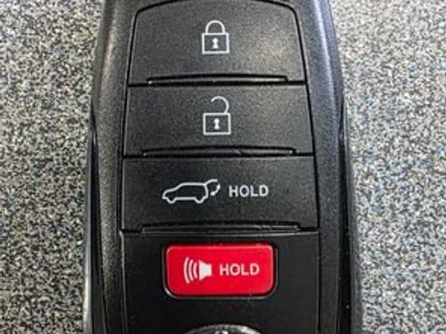 Used 2025 Toyota Grand Highlander XLE image 34