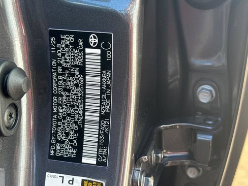 Used 2026 Toyota Corolla SE FWD image 36