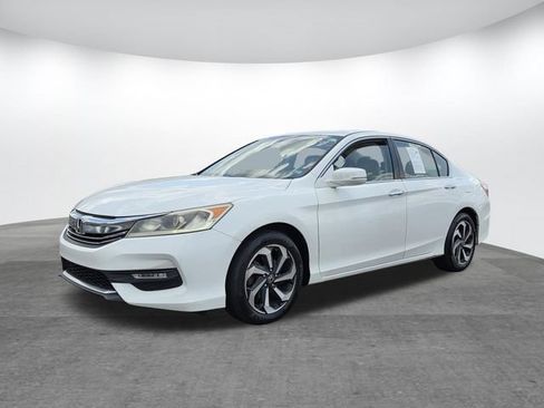 Used 2016 Honda Accord EX image 7