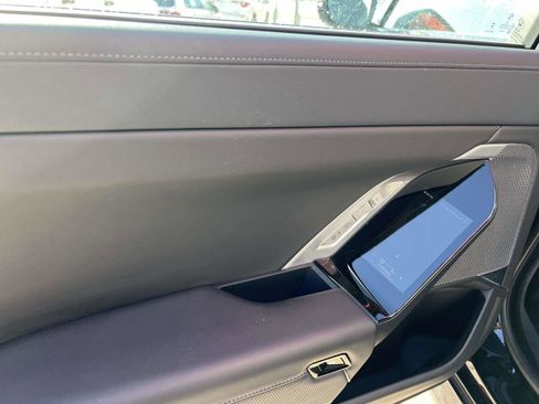 Used 2024 BMW 740i xDrive 740i xDrive image 11