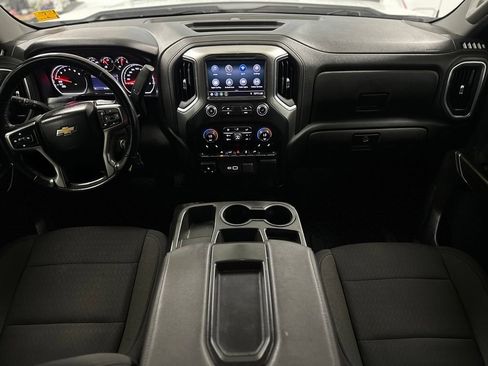 Used 2021 Chevrolet Silverado 1500 LT w/ Fleet Comfort Package AWD/4WD image 3