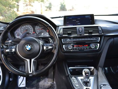 Used 2015 BMW M4 Coupe image 21