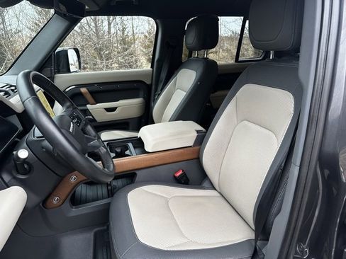 Used 2023 Land Rover Defender 110 X image 13