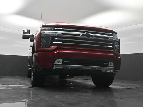 Used 2023 Chevrolet Silverado 2500 High Country AWD/4WD image 19