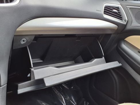 Used 2021 Ford Edge SE FWD image 25