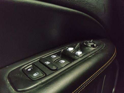 Used 2019 Jeep Compass Limited w/ Safety & Security Group image 27