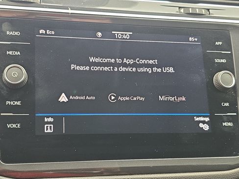 Certified 2023 Volkswagen Tiguan SE w/ Panoramic Sunroof Package AWD/4WD image 21
