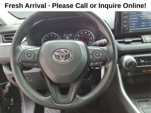 Used 2022 Toyota RAV4 LE AWD/4WD image 15