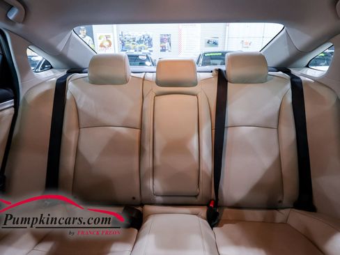 Used 2017 Honda Civic Touring image 28
