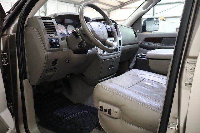 Used 2009 Dodge Ram 2500 Truck Laramie AWD/4WD image 30
