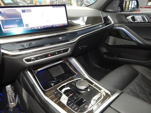 Used 2025 BMW X6 xDrive40i image 24