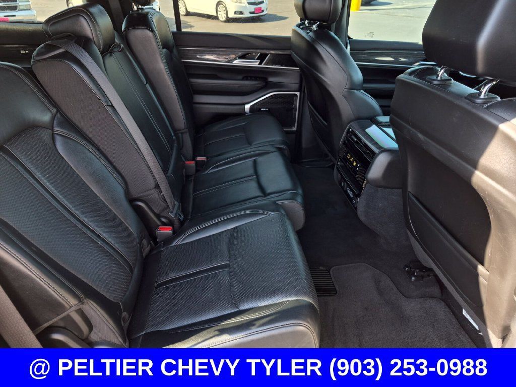 Used 2022 Jeep Wagoneer Series II RWD image 16