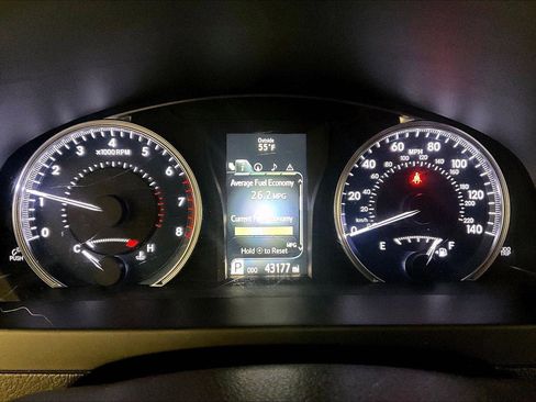 Used 2017 Toyota Camry XLE w/ Moonroof Package image 19