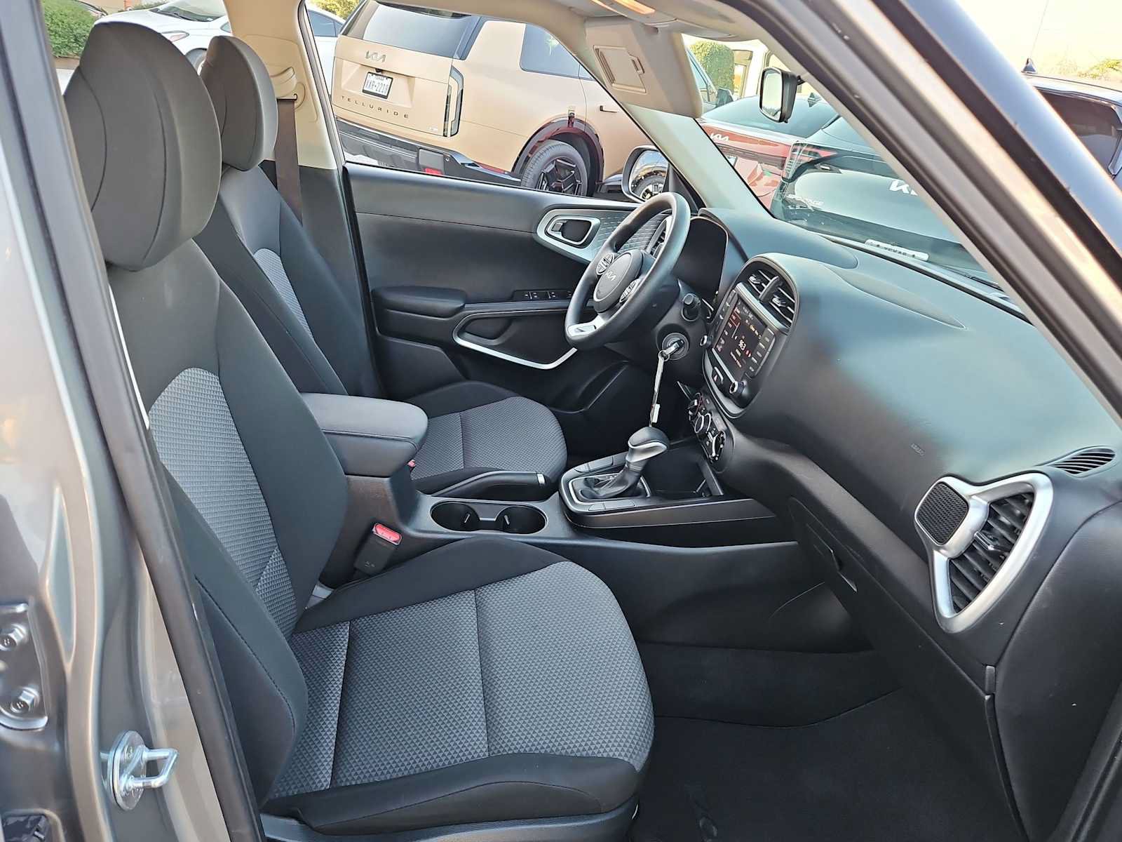 Used 2024 Kia Soul LX w/ Option Group 015 FWD image 19