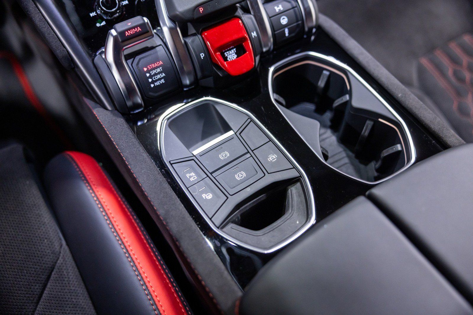 Used 2024 Lamborghini Urus S AWD/4WD image 48