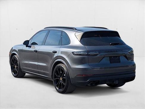 Used 2023 Porsche Cayenne S image 8