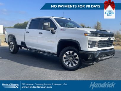 Used 2025 Chevrolet Silverado 2500 Custom w/ Custom Value Package