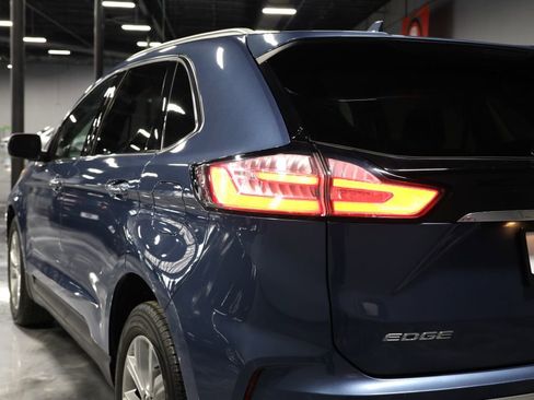 Used 2019 Ford Edge Titanium w/ Cargo Accessory Package AWD/4WD image 32
