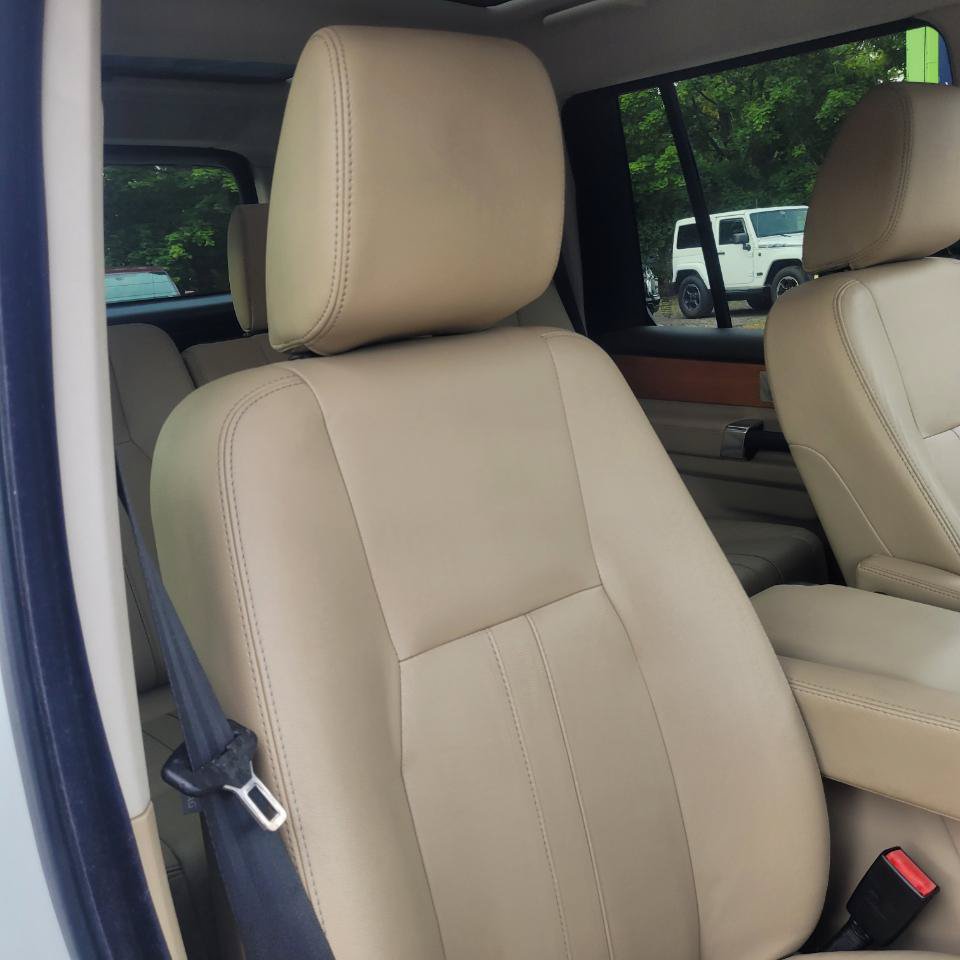 Used 2013 Land Rover LR4 HSE w/ HSE Pkg AWD/4WD image 26