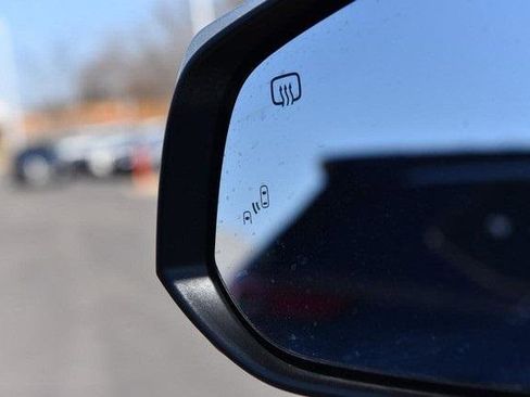 Used 2021 Toyota Sienna XLE w/ XLE Plus Package image 10