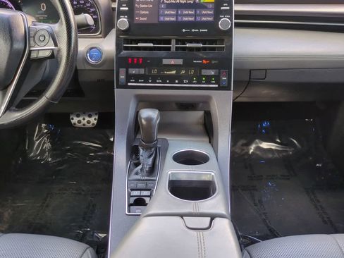 Used 2019 Toyota Avalon XSE w/ Protection Package FWD image 18