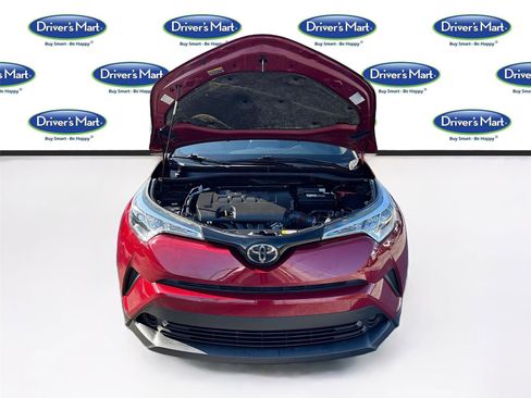 Used 2019 Toyota C-HR LE image 29