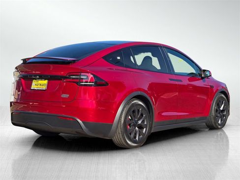 Used 2023 Tesla Model X Plaid image 5