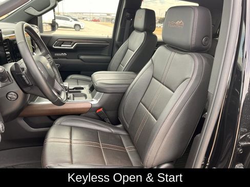 Used 2024 Chevrolet Silverado 1500 High Country w/ High Country Premium Package image 28