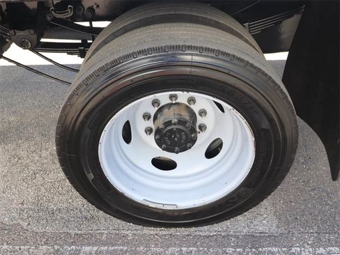 Certified 2022 Ford F450 XL w/ Power Equipment Group image 12