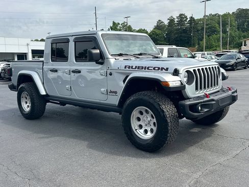 Used 2022 Jeep Gladiator Rubicon w/ Cold Weather Group AWD/4WD image 4
