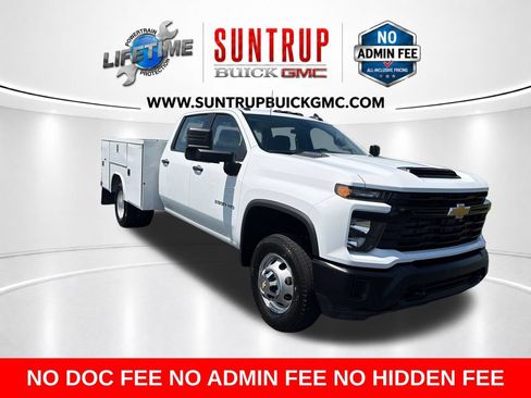 Used 2025 Chevrolet Silverado 3500 W/T AWD/4WD image 9