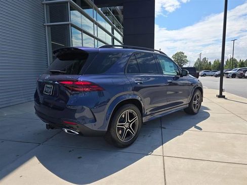 Used 2025 Mercedes-Benz GLE 350 4MATIC image 3