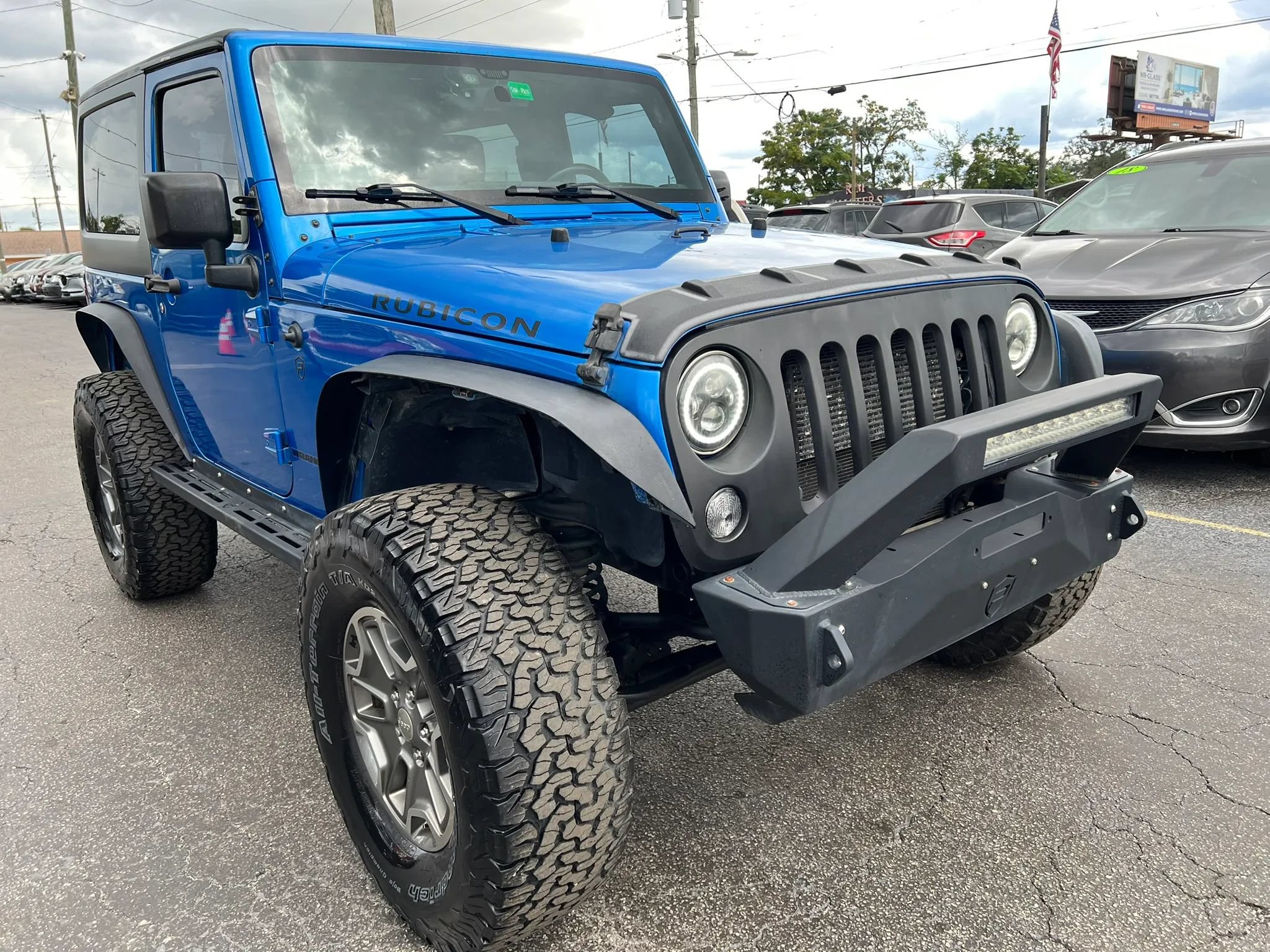 Used 2015 Jeep Wrangler Rubicon w/ Power Convenience Group AWD/4WD image 4