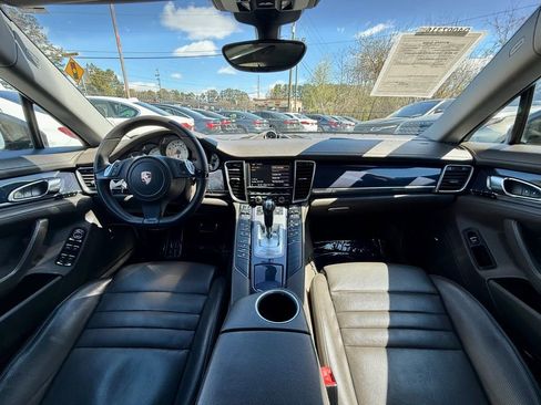 Used 2014 Porsche Panamera image 15