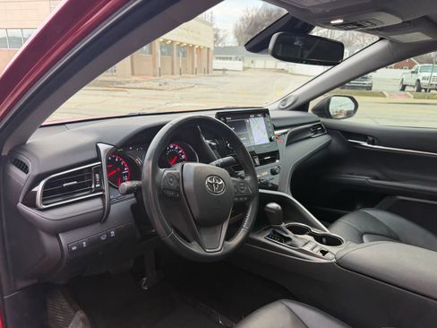 Used 2021 Toyota Camry XSE image 14