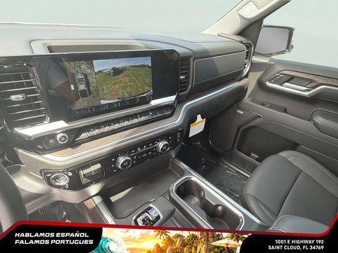 New 2026 GMC Sierra 1500 SLT w/ SLT Premium Plus Package AWD/4WD image 18