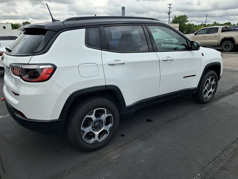 Used 2022 Jeep Compass Trailhawk w/ Sun and Sound Group AWD/4WD image 5