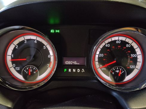 Used 2017 Dodge Grand Caravan SXT image 23