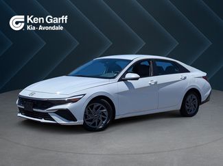 Used 2024 Hyundai Elantra SEL FWD video 1