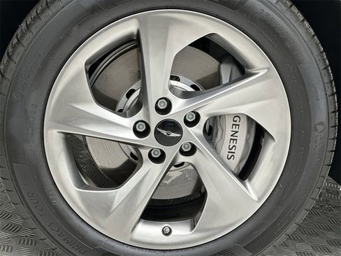 Used 2026 Genesis GV70 2.5T Advanced image 10