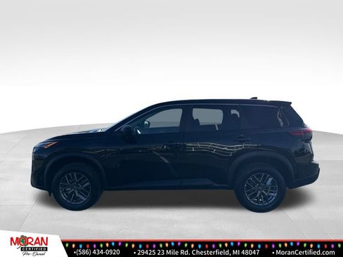 Used 2024 Nissan Rogue S image 2