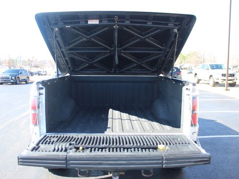 Used 2014 Ford F150 Raptor w/ Equipment Group 801A Luxury image 8