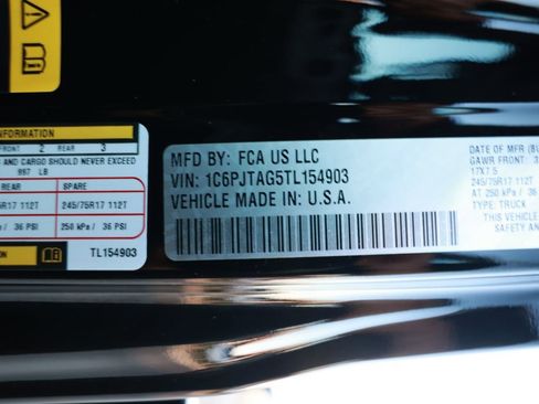 New 2026 Jeep Gladiator Sport image 33